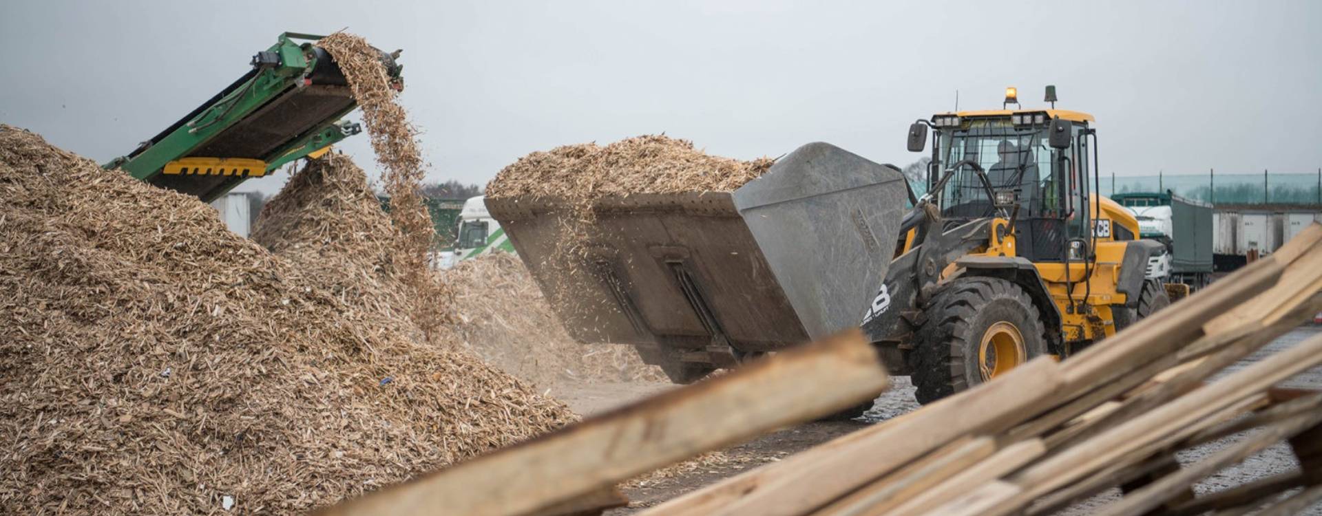 Processing waste wood