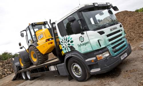 Sylvagen beaver tail lorry with JCB 420 loaded